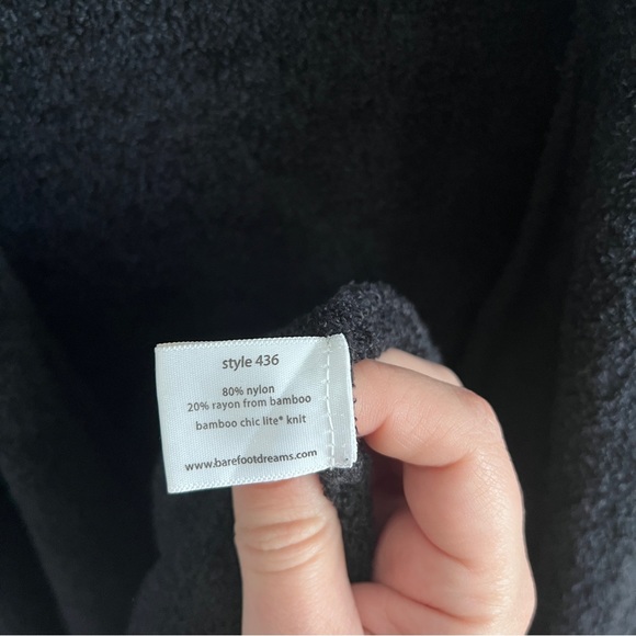 Black Barefoot Dreams Cardigan - Picture 5 of 5